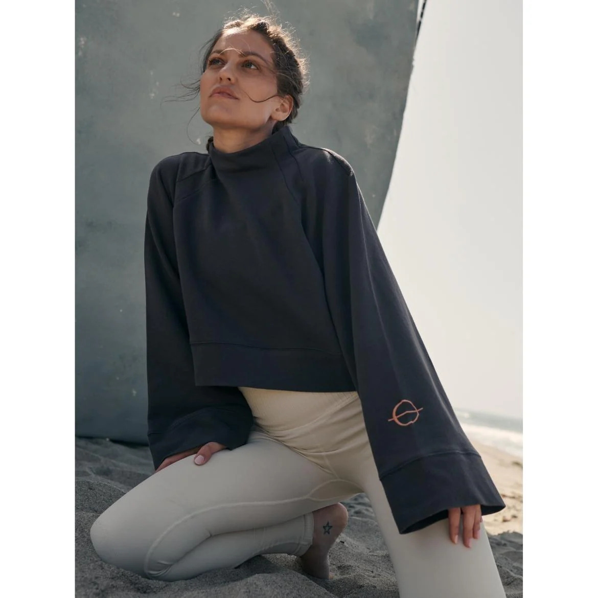 Shanti Sweatshirt - Image 4