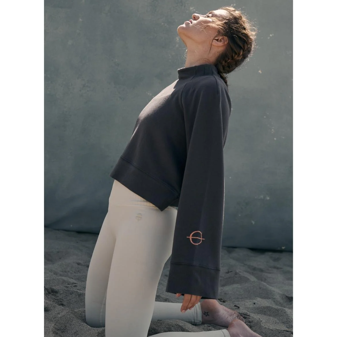 Shanti Sweatshirt - Image 5